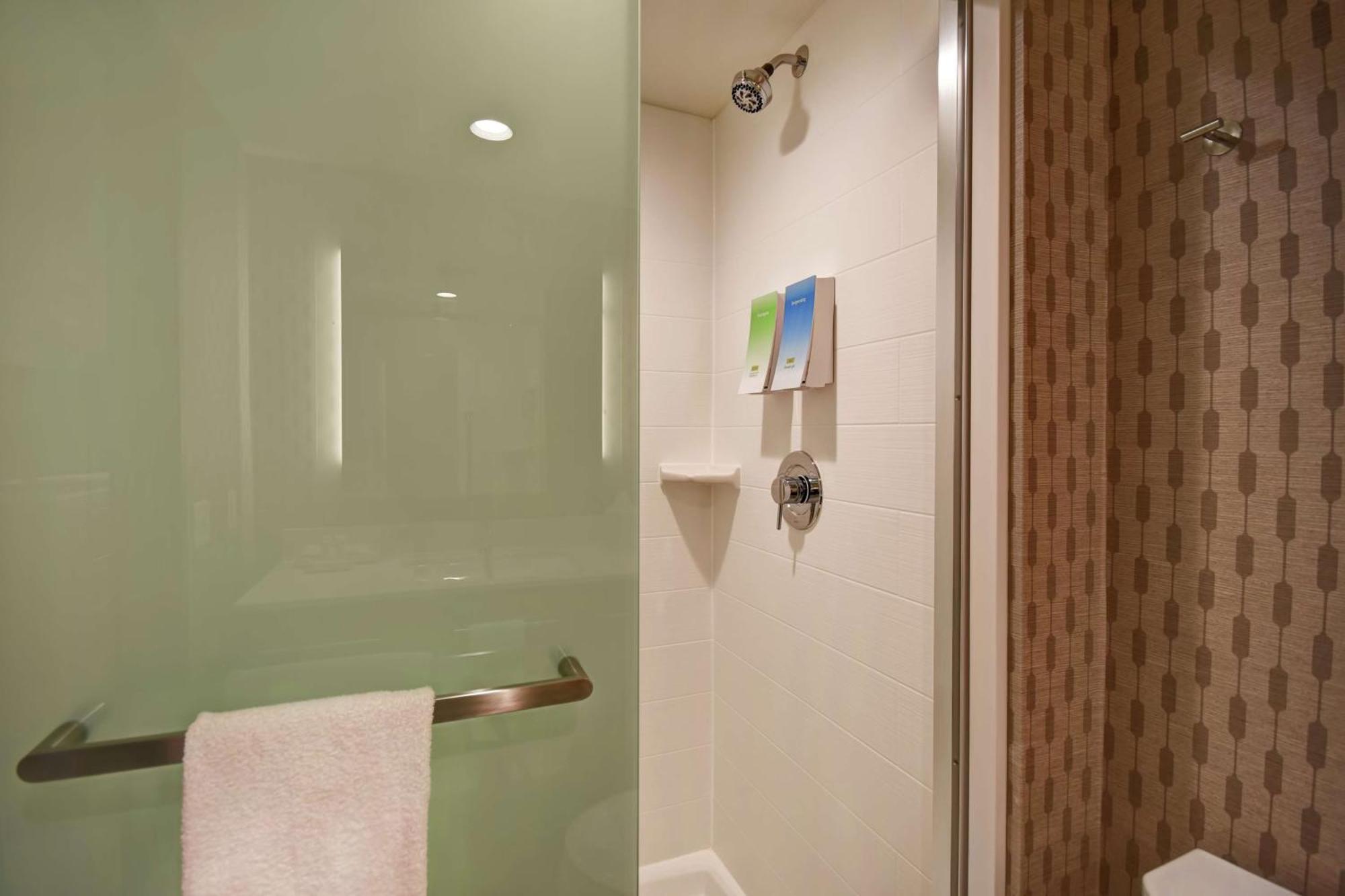Home2 Suites By Hilton Victorville Esterno foto