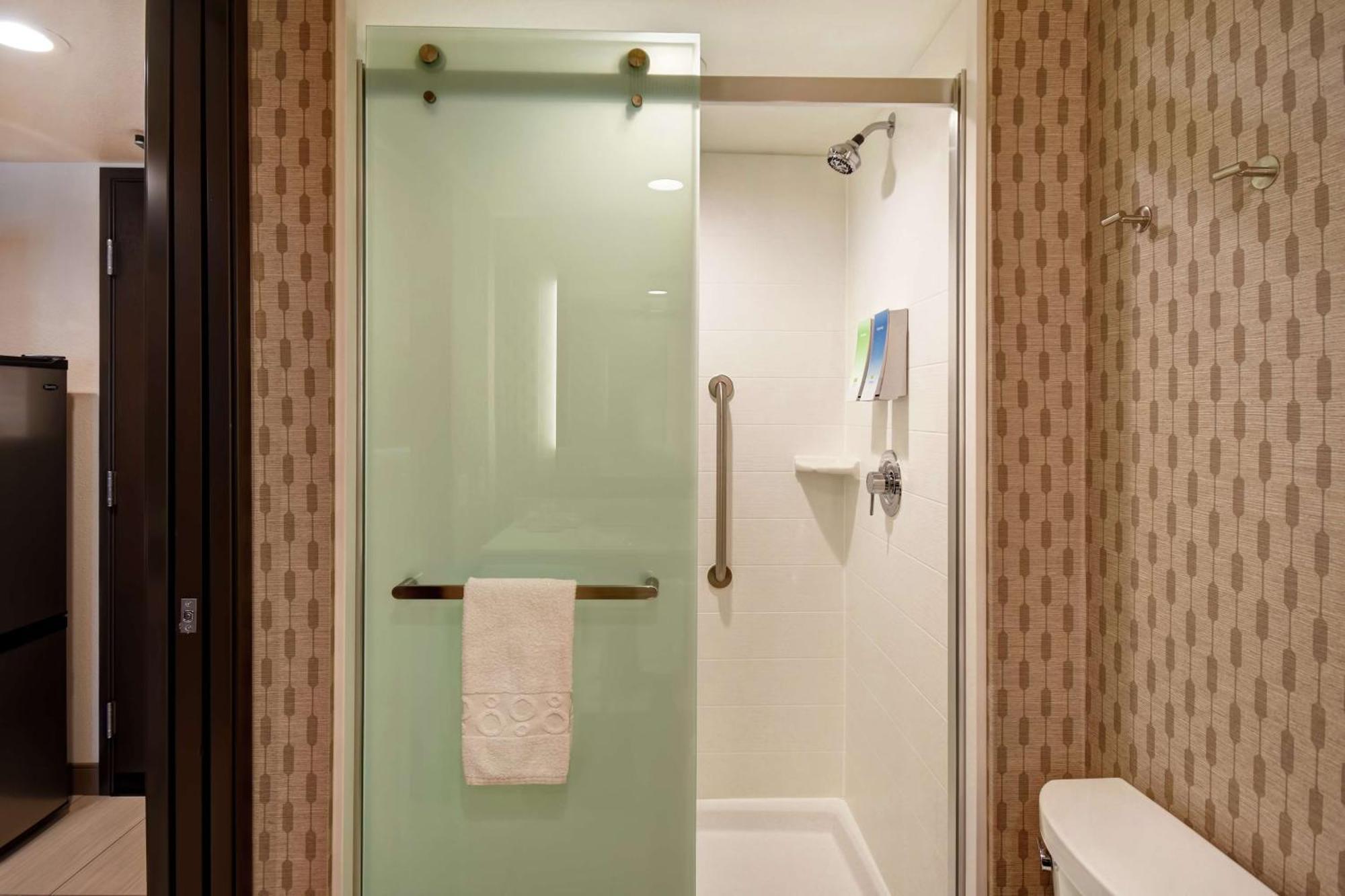 Home2 Suites By Hilton Victorville Esterno foto